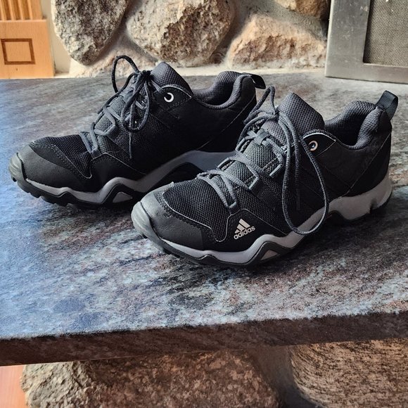 Adidas Black/White Cross Training Sneakers Size 5 - Picture 2 of 15